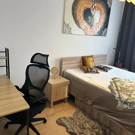 Modern 2-bedroom *